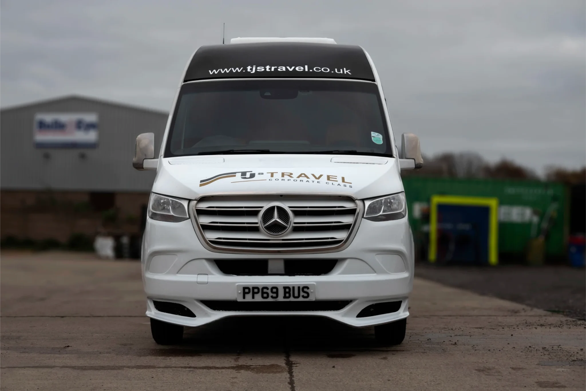 Luxury 16 Seater Minibus PP69 BUS