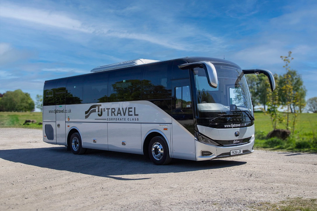 David Coach, 34 seater Exec (with toilet) in Silver + branding YK26